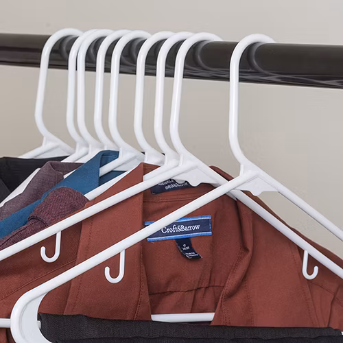 Amazon Non-Slip Travel Plain Colorful Plastic Clothes Clothing Shirt Garment Hanger Rack for Supermarkets